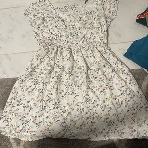 Floral twist front dress, very comfortable, elastic waist